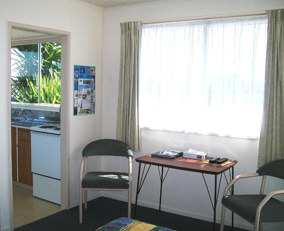 Cedar Court Motel Napier Bagian luar foto