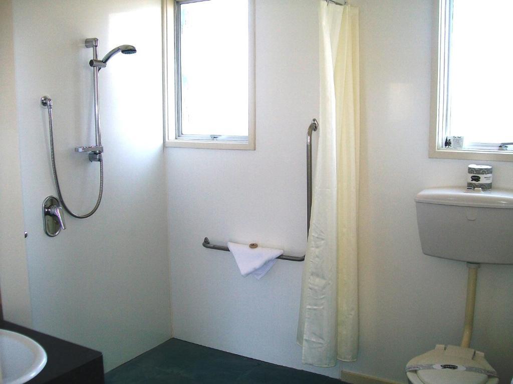 Cedar Court Motel Napier Bagian luar foto